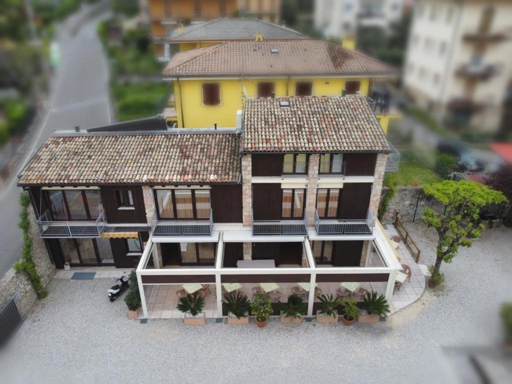 Garni Onda Hotel Torri Del Benaco Exterior foto