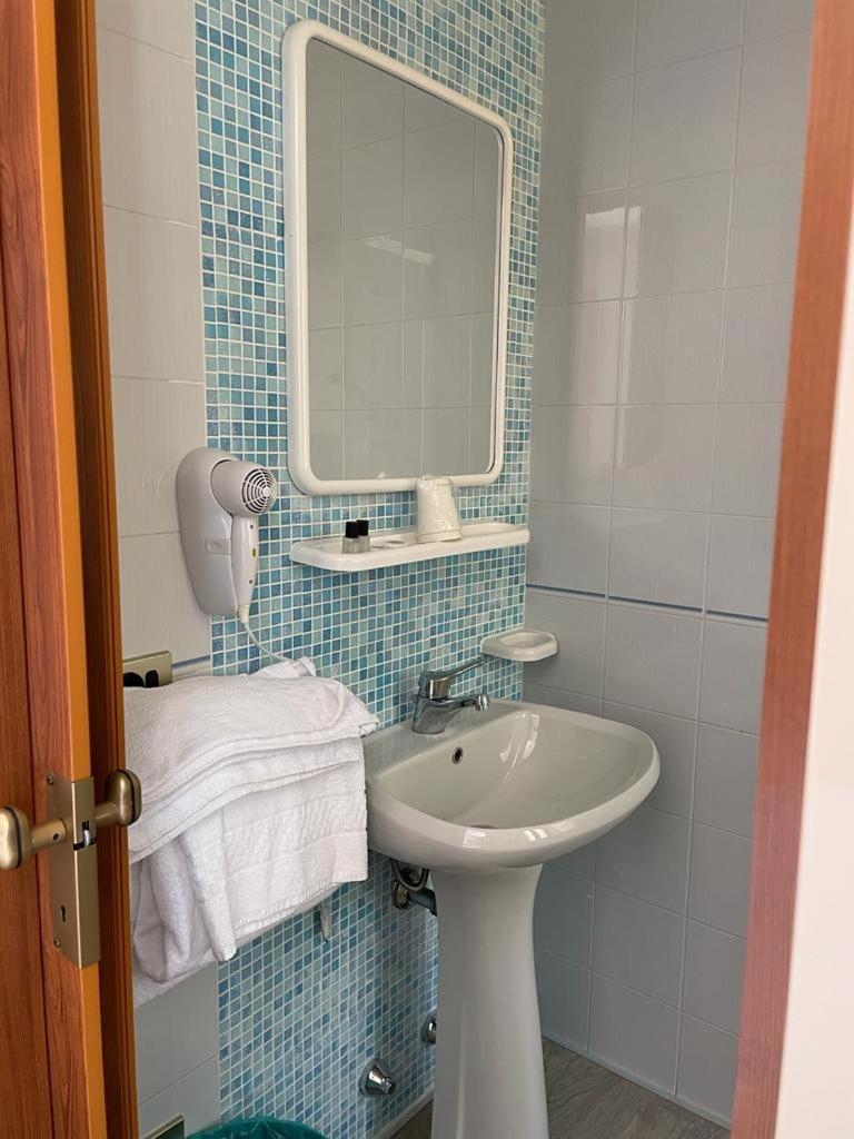 Garni Onda Hotel Torri Del Benaco Cameră foto