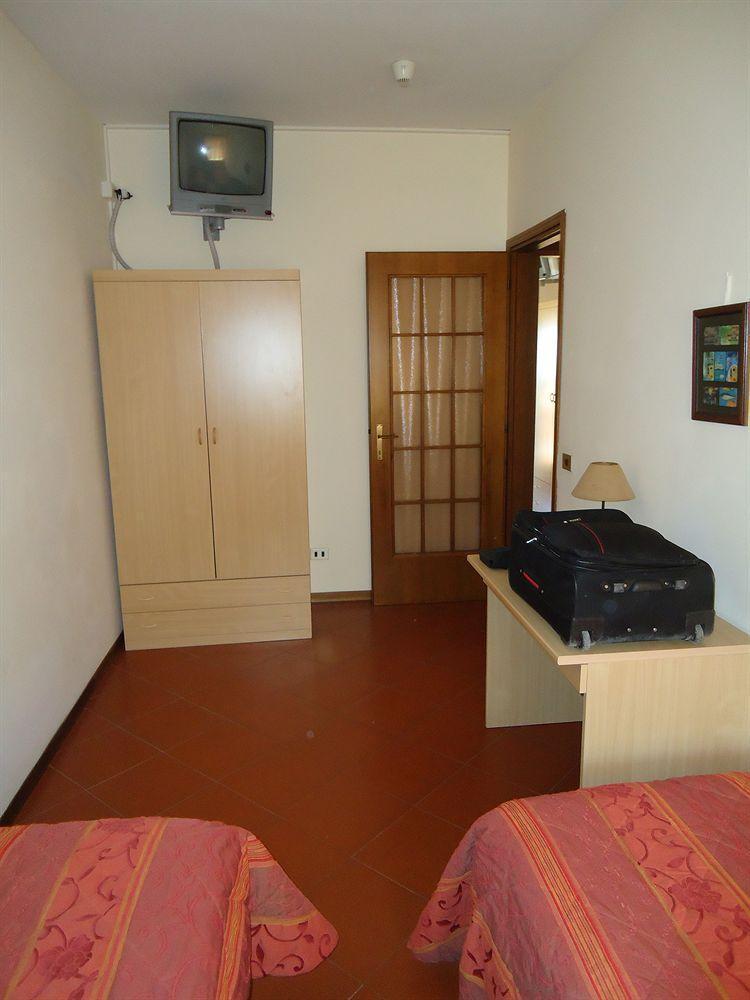 Garni Onda Hotel Torri Del Benaco Exterior foto
