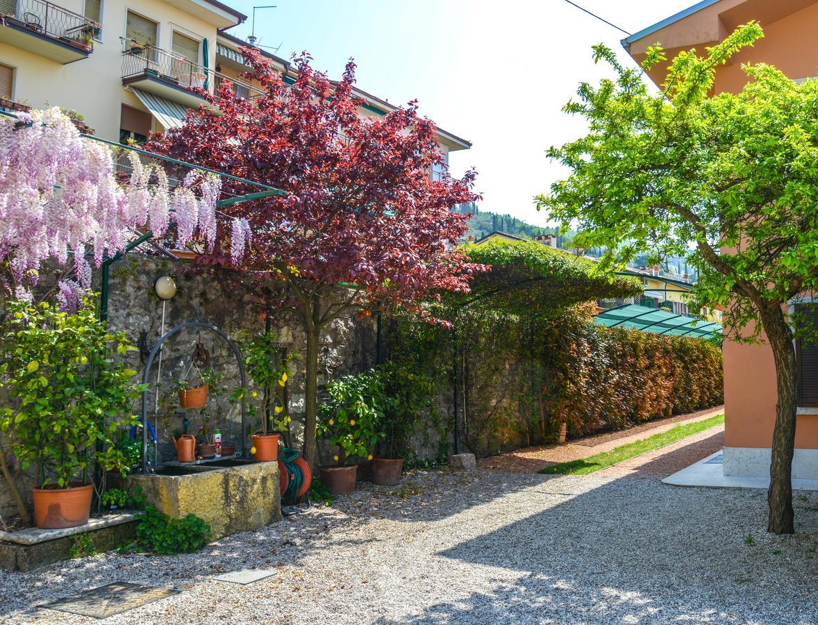 Garni Onda Hotel Torri Del Benaco Exterior foto