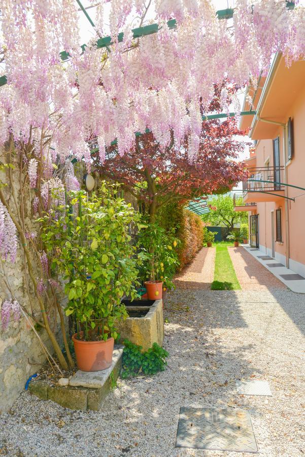 Garni Onda Hotel Torri Del Benaco Exterior foto