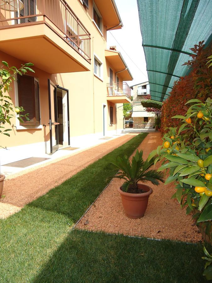 Garni Onda Hotel Torri Del Benaco Exterior foto